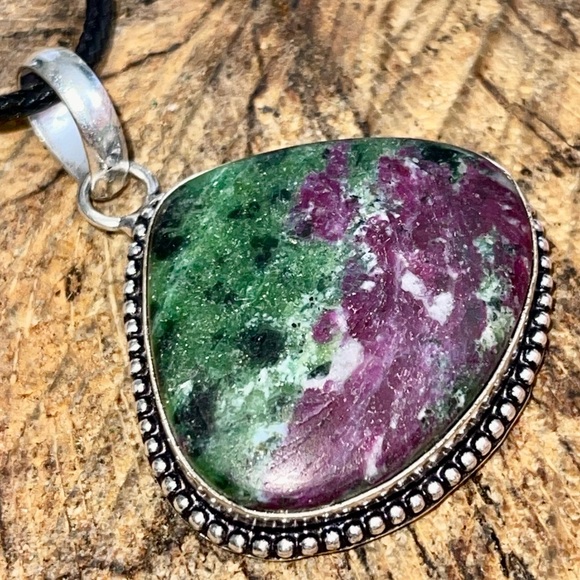 Anyolite Ruby Red Zoisite Pendant 1 7/8” - Picture 4 of 12